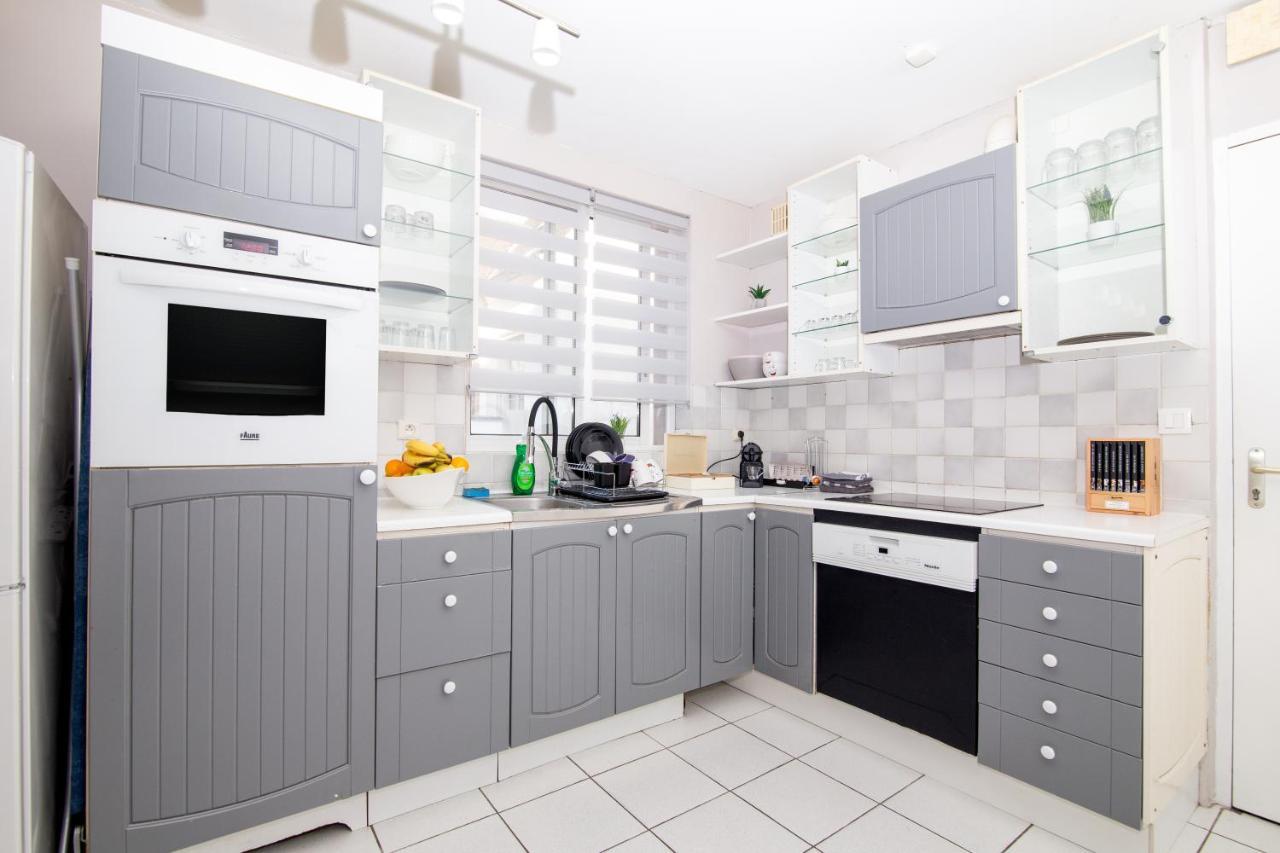 Coeur De Ville I 50M² I Netflix I Lit Queen Size Sens Exterior photo